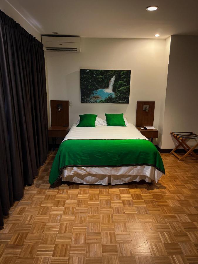 Legacy Boutique Hotel Quesada  Extérieur photo